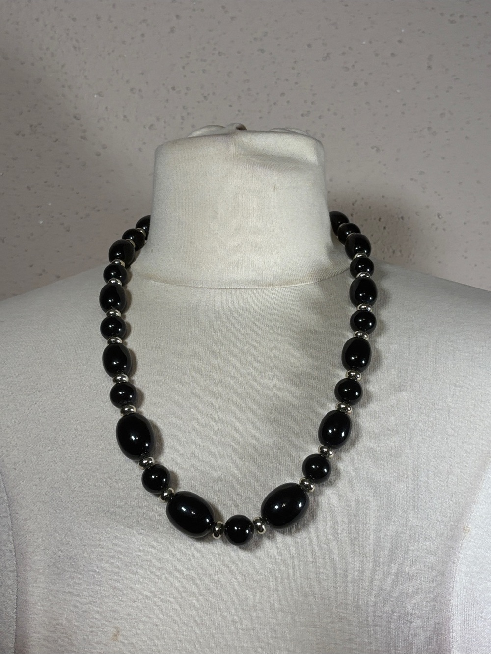 Black and Silver Retro Plastic Bead Necklace